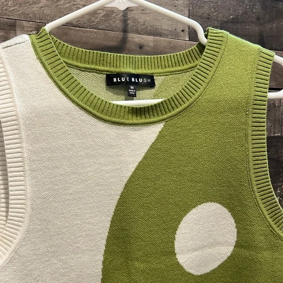 Olive Yin & Yang sweater dress - Picture 2 of 6